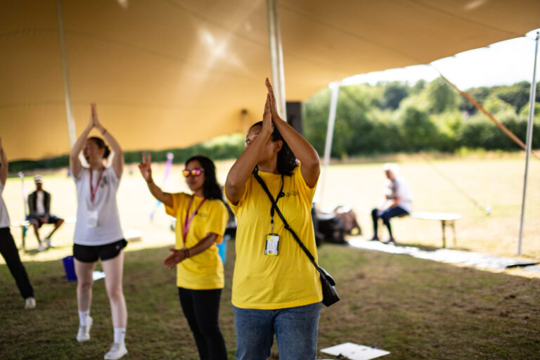 Celebrating International Day of Sign Languages: An Interview with BSL Interpreter Olivia Whitter 🤟